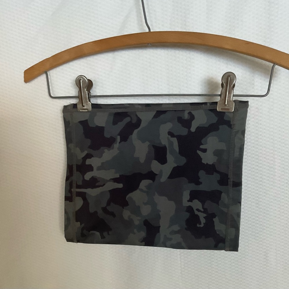 Bench neck warmer, camouflage pattern, one size fits all